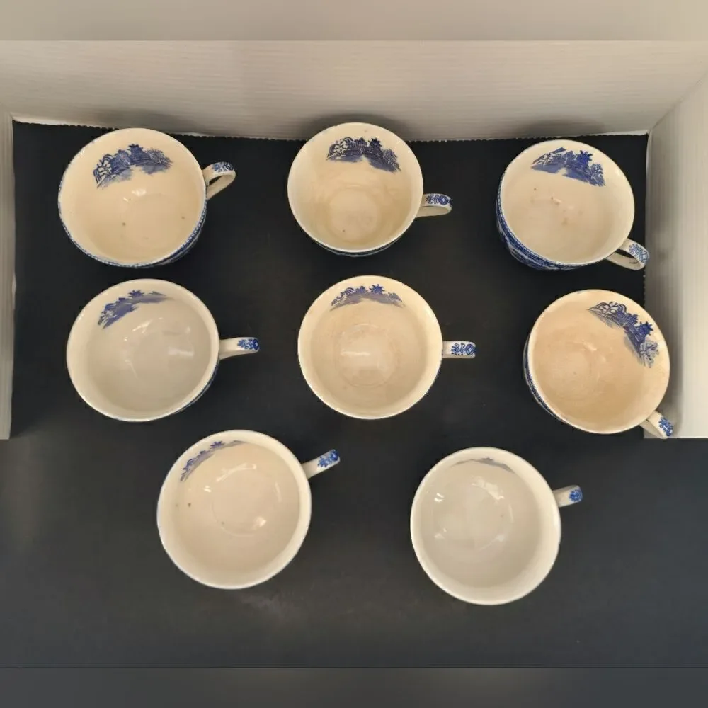 Set of 8 antique Blue willow ceramic tea cups